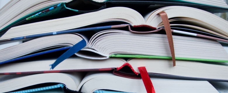 English Academic Writing: Literature Reviews