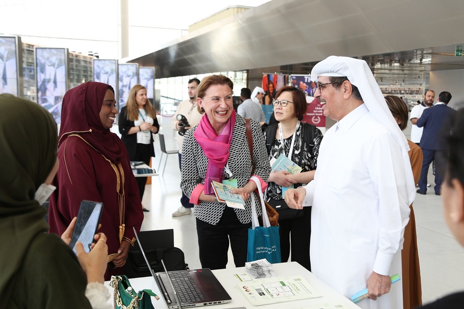 Dr. Hamad Al-kawari and Barbarab Lison